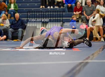 Thumbnail 2 in DeSoto Central vs Lewisburg photogallery.