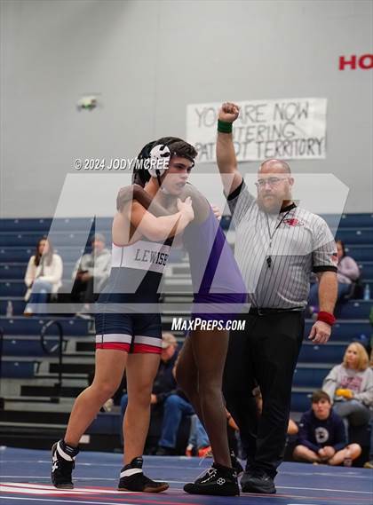 Thumbnail 1 in DeSoto Central vs Lewisburg photogallery.