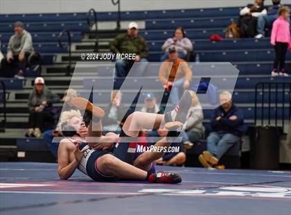 Thumbnail 3 in DeSoto Central vs Lewisburg photogallery.