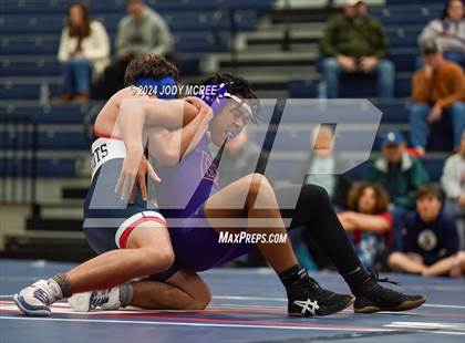 Thumbnail 3 in DeSoto Central vs Lewisburg photogallery.