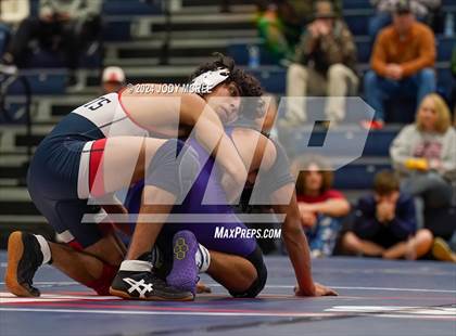Thumbnail 2 in DeSoto Central vs Lewisburg photogallery.