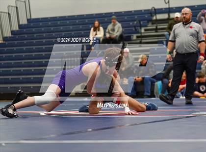 Thumbnail 3 in DeSoto Central vs Lewisburg photogallery.
