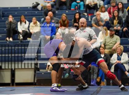 Thumbnail 1 in DeSoto Central vs Lewisburg photogallery.