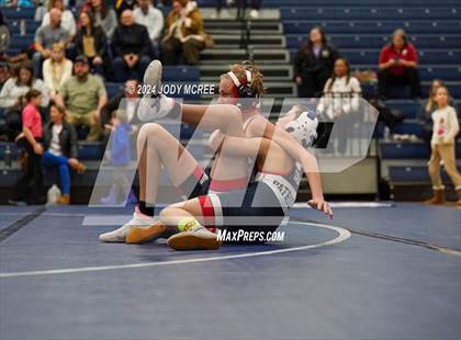 Thumbnail 2 in DeSoto Central vs Lewisburg photogallery.