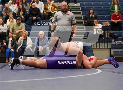 Thumbnail 2 in DeSoto Central vs Lewisburg photogallery.