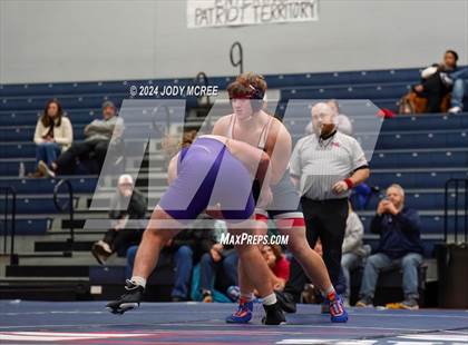 Thumbnail 3 in DeSoto Central vs Lewisburg photogallery.