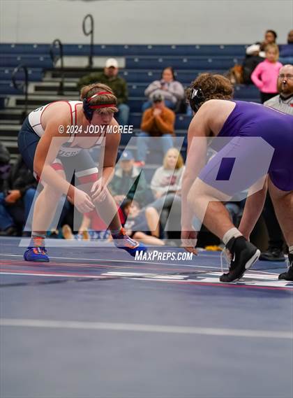 Thumbnail 1 in DeSoto Central vs Lewisburg photogallery.