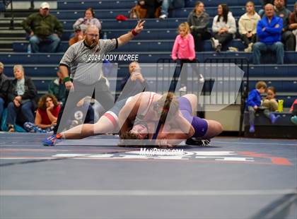 Thumbnail 2 in DeSoto Central vs Lewisburg photogallery.