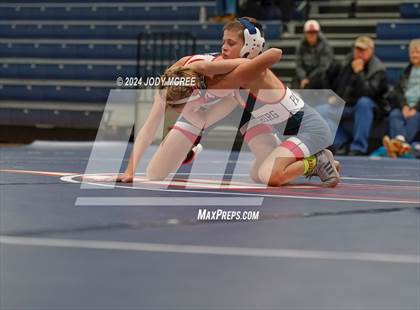 Thumbnail 2 in DeSoto Central vs Lewisburg photogallery.