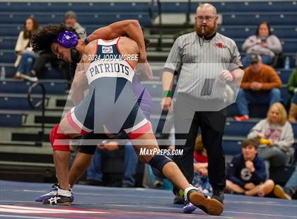 Thumbnail 3 in DeSoto Central vs Lewisburg photogallery.
