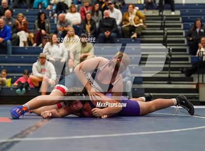 Thumbnail 3 in DeSoto Central vs Lewisburg photogallery.