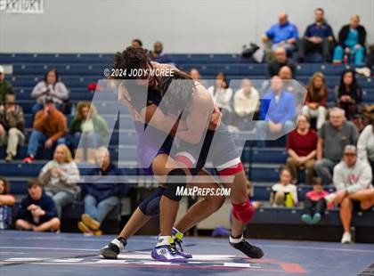 Thumbnail 2 in DeSoto Central vs Lewisburg photogallery.