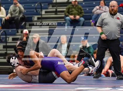 Thumbnail 3 in DeSoto Central vs Lewisburg photogallery.