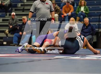 Thumbnail 2 in DeSoto Central vs Lewisburg photogallery.