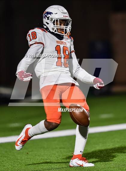 Thumbnail 1 in Fort Bend Bush @ Mayde Creek (UIL 6A Bi-District Playoff) photogallery.