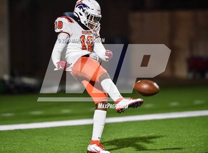 Thumbnail 2 in Fort Bend Bush @ Mayde Creek (UIL 6A Bi-District Playoff) photogallery.