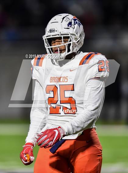 Thumbnail 1 in Fort Bend Bush @ Mayde Creek (UIL 6A Bi-District Playoff) photogallery.