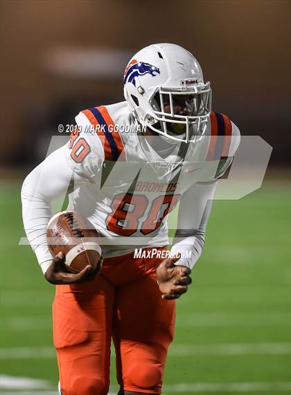 Thumbnail 2 in Fort Bend Bush @ Mayde Creek (UIL 6A Bi-District Playoff) photogallery.