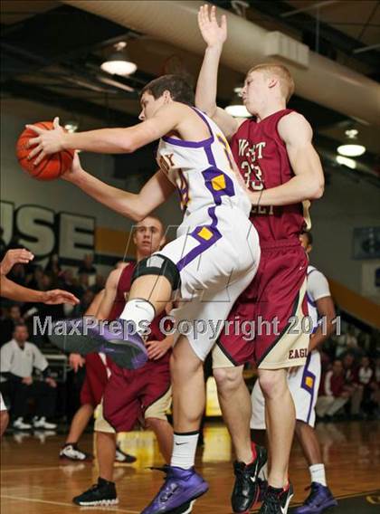 Thumbnail 3 in Kennedy vs. West Valley (Hornet Classic Tournament) photogallery.