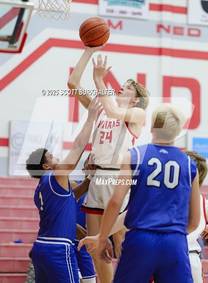 Thumbnail 2 in Stamford @ Jim Ned photogallery.