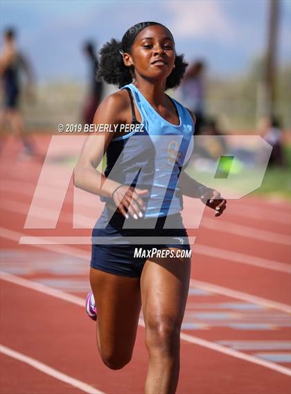 Thumbnail 2 in Highland @ Quartz Hill (Hurdles and Sprints) photogallery.