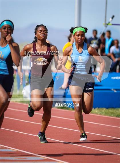 Thumbnail 2 in Highland @ Quartz Hill (Hurdles and Sprints) photogallery.