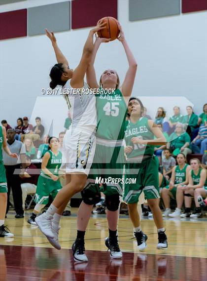 Thumbnail 3 in Crystal City vs. Pleasanton (UIL 4A Bi-District Playoffs) photogallery.