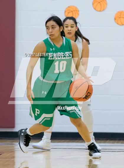 Thumbnail 1 in Crystal City vs. Pleasanton (UIL 4A Bi-District Playoffs) photogallery.