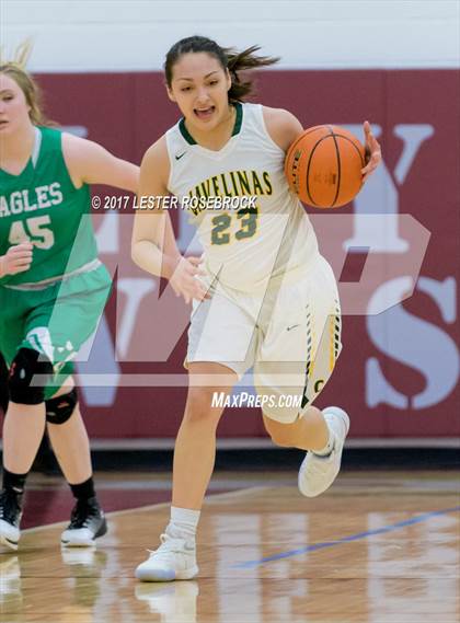 Thumbnail 3 in Crystal City vs. Pleasanton (UIL 4A Bi-District Playoffs) photogallery.
