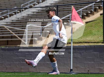Thumbnail 1 in Wilmer-Hutchins vs. Kilgore (UIL 4A Regional Semifinal Playoff) photogallery.