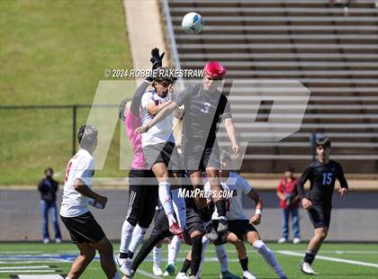 Thumbnail 2 in Wilmer-Hutchins vs. Kilgore (UIL 4A Regional Semifinal Playoff) photogallery.