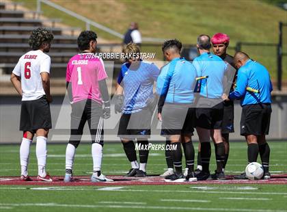 Thumbnail 3 in Wilmer-Hutchins vs. Kilgore (UIL 4A Regional Semifinal Playoff) photogallery.