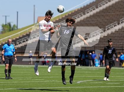 Thumbnail 3 in Wilmer-Hutchins vs. Kilgore (UIL 4A Regional Semifinal Playoff) photogallery.