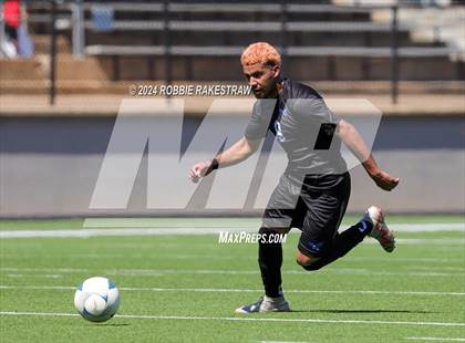 Thumbnail 3 in Wilmer-Hutchins vs. Kilgore (UIL 4A Regional Semifinal Playoff) photogallery.