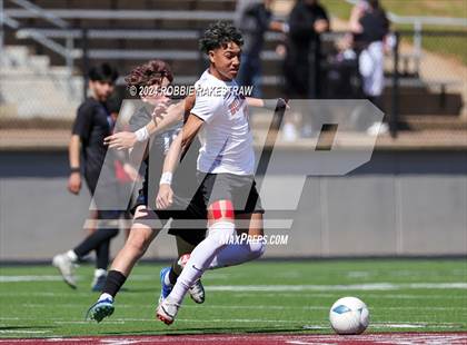 Thumbnail 3 in Wilmer-Hutchins vs. Kilgore (UIL 4A Regional Semifinal Playoff) photogallery.