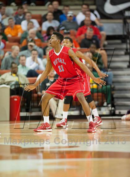 Thumbnail 3 in Yates vs. Royal (UIL 3A Semifinal) photogallery.