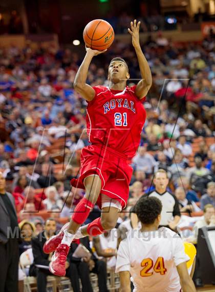 Thumbnail 1 in Yates vs. Royal (UIL 3A Semifinal) photogallery.