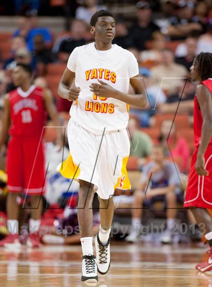 Thumbnail 1 in Yates vs. Royal (UIL 3A Semifinal) photogallery.