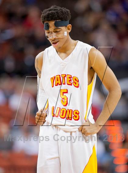 Thumbnail 1 in Yates vs. Royal (UIL 3A Semifinal) photogallery.