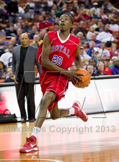 Thumbnail 1 in Yates vs. Royal (UIL 3A Semifinal) photogallery.