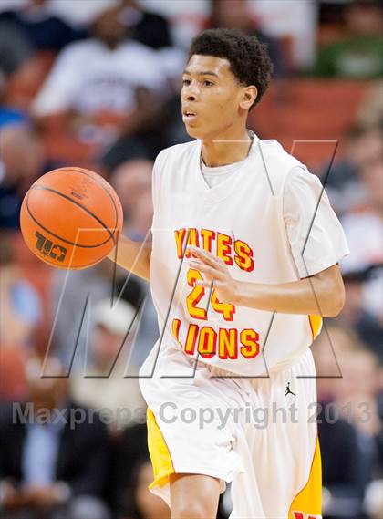 Thumbnail 1 in Yates vs. Royal (UIL 3A Semifinal) photogallery.