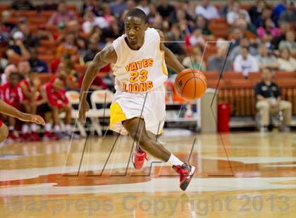 Thumbnail 2 in Yates vs. Royal (UIL 3A Semifinal) photogallery.
