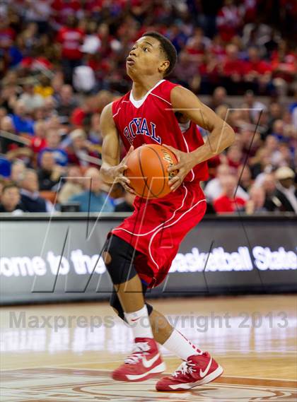 Thumbnail 3 in Yates vs. Royal (UIL 3A Semifinal) photogallery.