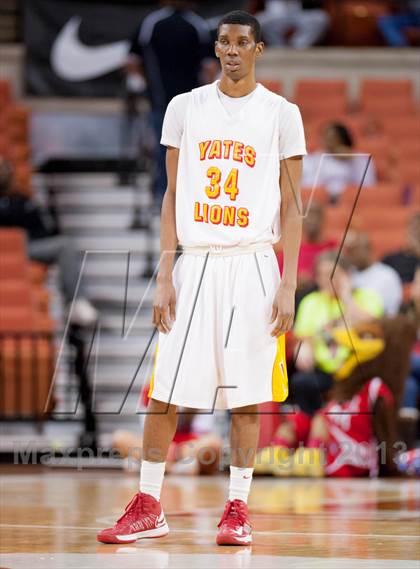 Thumbnail 3 in Yates vs. Royal (UIL 3A Semifinal) photogallery.