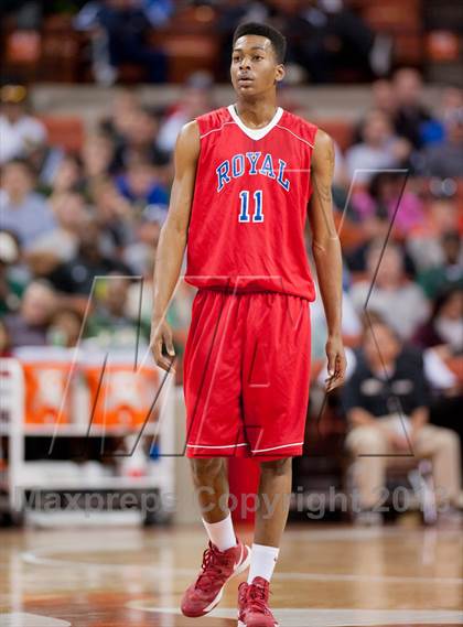 Thumbnail 1 in Yates vs. Royal (UIL 3A Semifinal) photogallery.