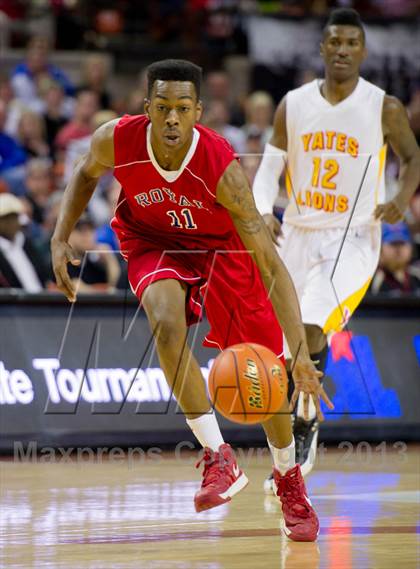 Thumbnail 3 in Yates vs. Royal (UIL 3A Semifinal) photogallery.