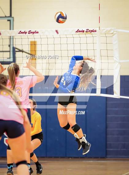 Thumbnail 2 in Donelson Christian Academy @ Nashville Christian photogallery.