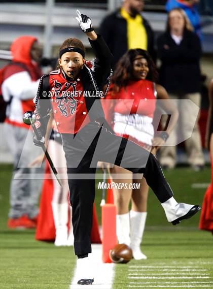 Thumbnail 2 in Greenwood vs. Pine Bluff (AAA 6A Final) photogallery.