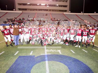 Thumbnail 2 in Greenwood vs. Pine Bluff (AAA 6A Final) photogallery.