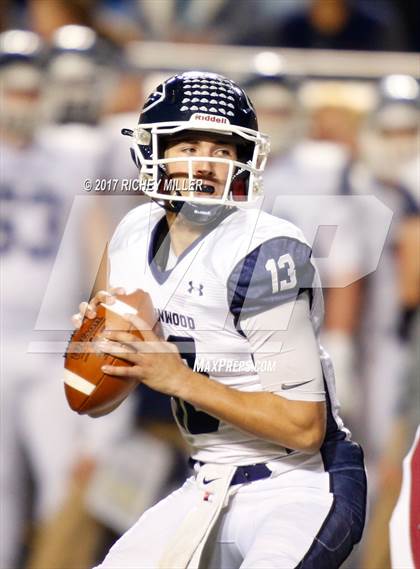 Thumbnail 3 in Greenwood vs. Pine Bluff (AAA 6A Final) photogallery.